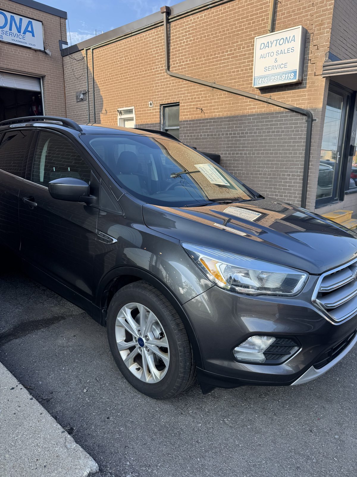 2017 Ford Escape SE AWD exterior detail