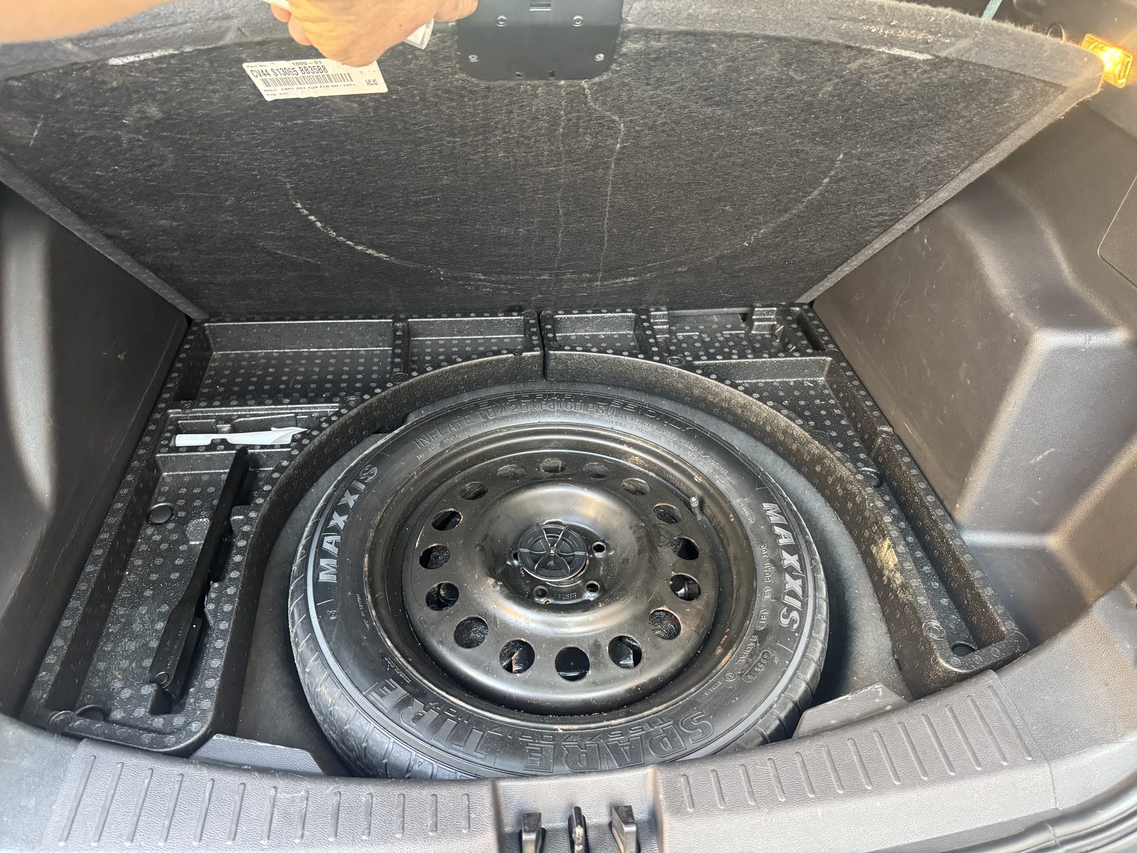 2017 Ford Escape SE AWD spare tire compartment