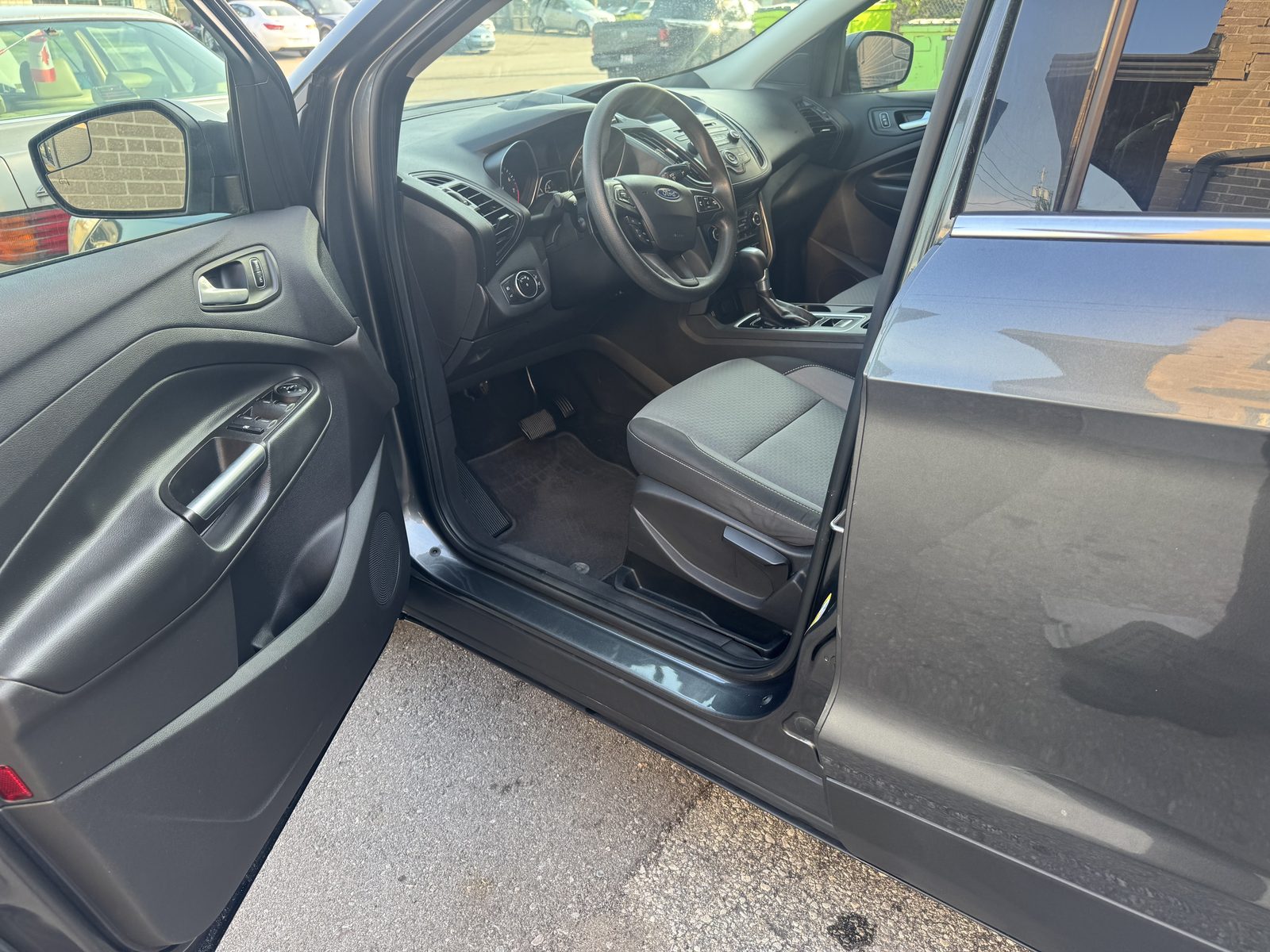 2017 Ford Escape SE AWD door sill and interior detail