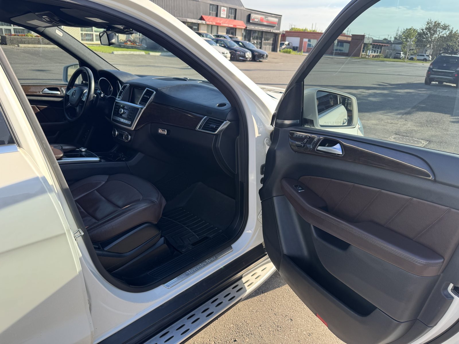 Driver door open — entry and sills