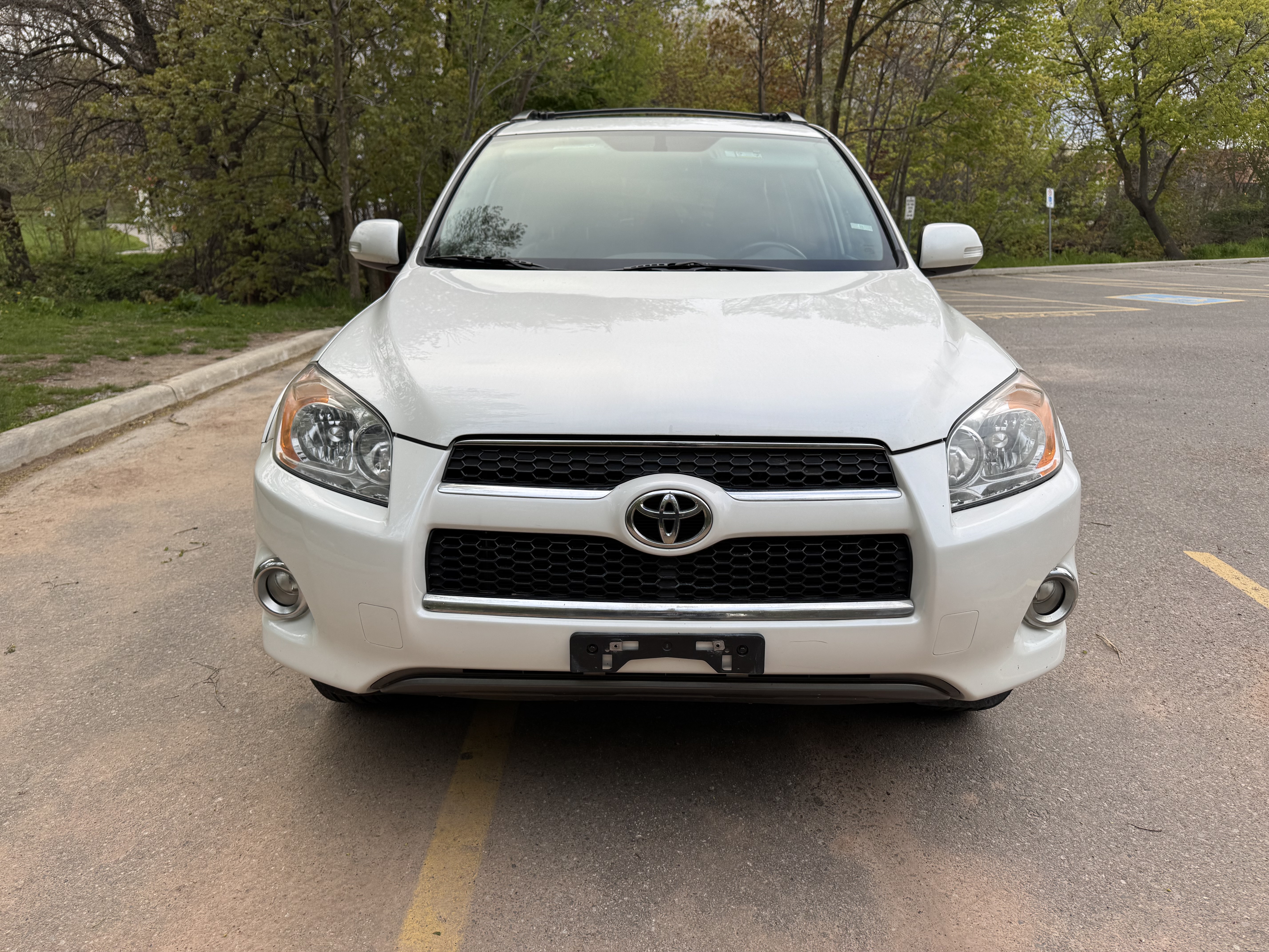 Front grille and headlights